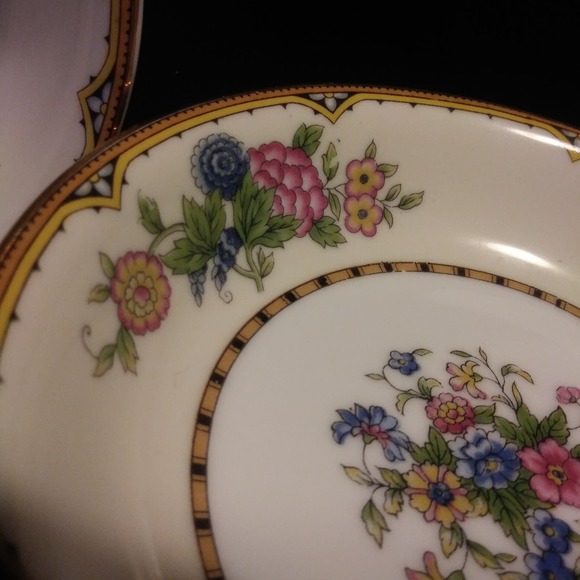 7 Vintage Noritake Dessert Bowls in Elysian 10in Gold Trim - Picture 4 of 16